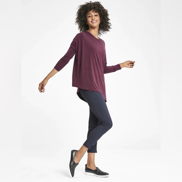 Athleta Cloudlight Relaxed asymmetrical Top, burgundy modal oversized - Picture 1 of 8